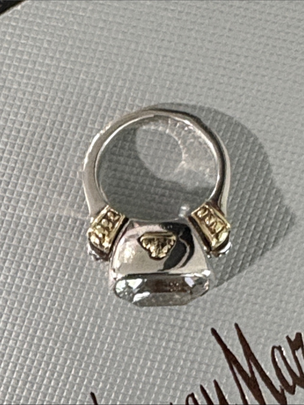 Lagos Ring with light Green Square Gemstone - Picture 2 of 8